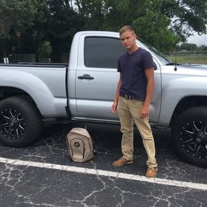 Meet your Posher, Daniel